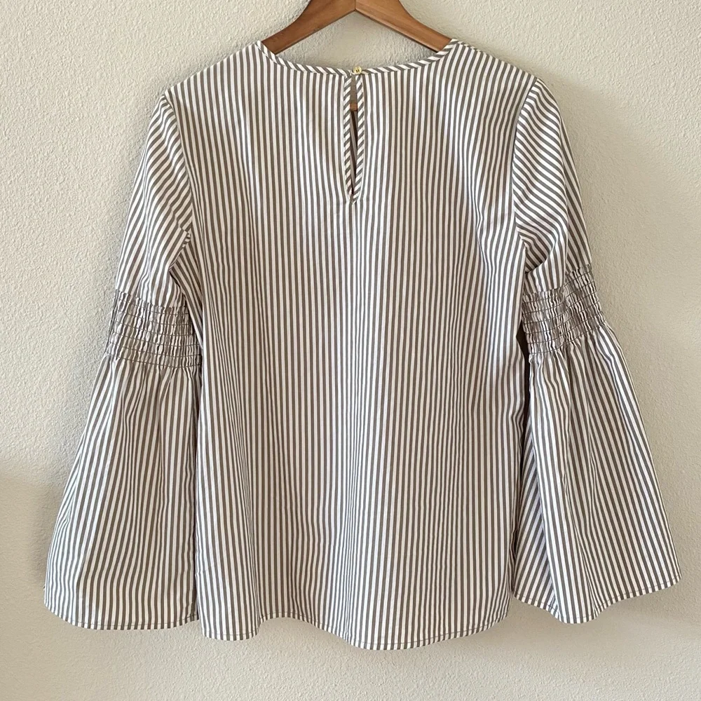 ⭐️ SOLD ⭐️ Michael Kors Taupe & White Striped Bell Sleeve Tunic Blouse Size - Picture 6 of 9